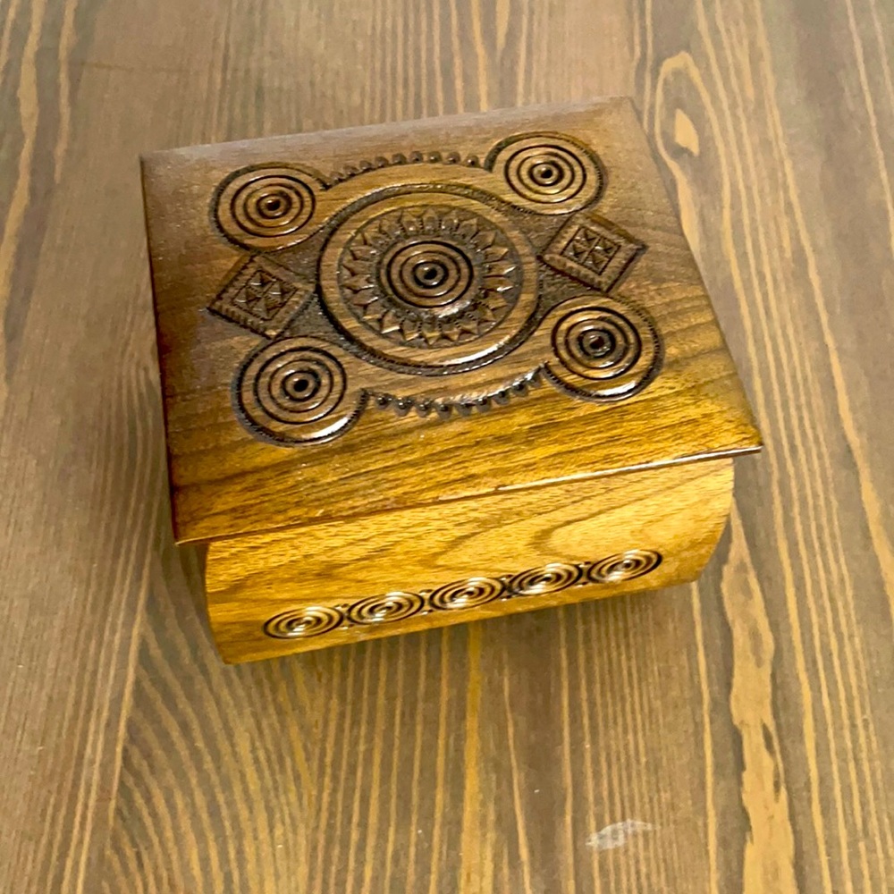 Small Wooden jewelry box